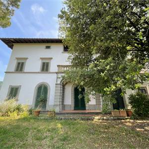Villa for Sale in Pistoia